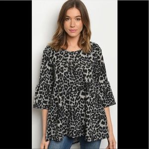 Black cheetah print top